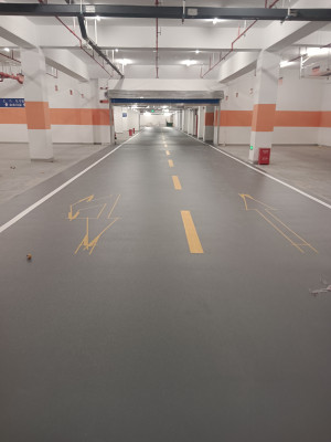 镇江华旺集团安置小区车库橘纹地坪 环氧地坪 交通划线由南京伊洁特斯环境科技公司完成